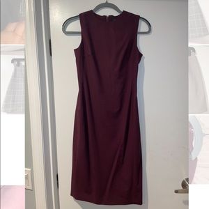 Theory Sheath Dress in Stretch Wool - Mulberry & Size 00